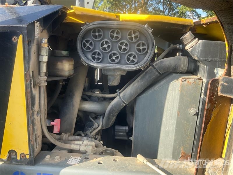 Wacker Neuson DW60 4x4 Swivel Dumper Ne cestni demperji