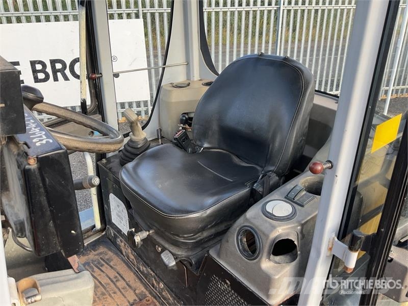 Wacker Neuson DW60 6 ton 4x4 Swivel Dumper Vehículos compactos de volteo