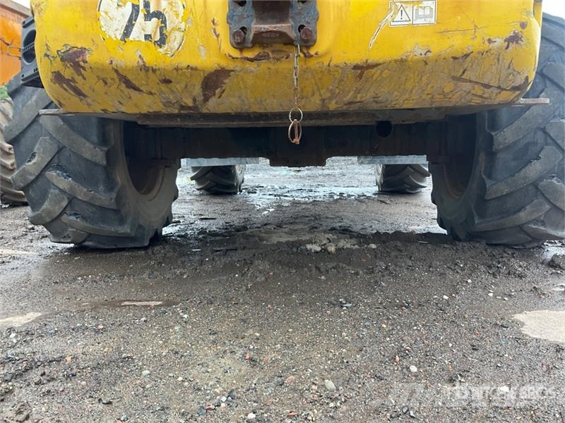 Wacker Neuson DW60 6 ton 4x4 Swivel Dumper Vehículos compactos de volteo