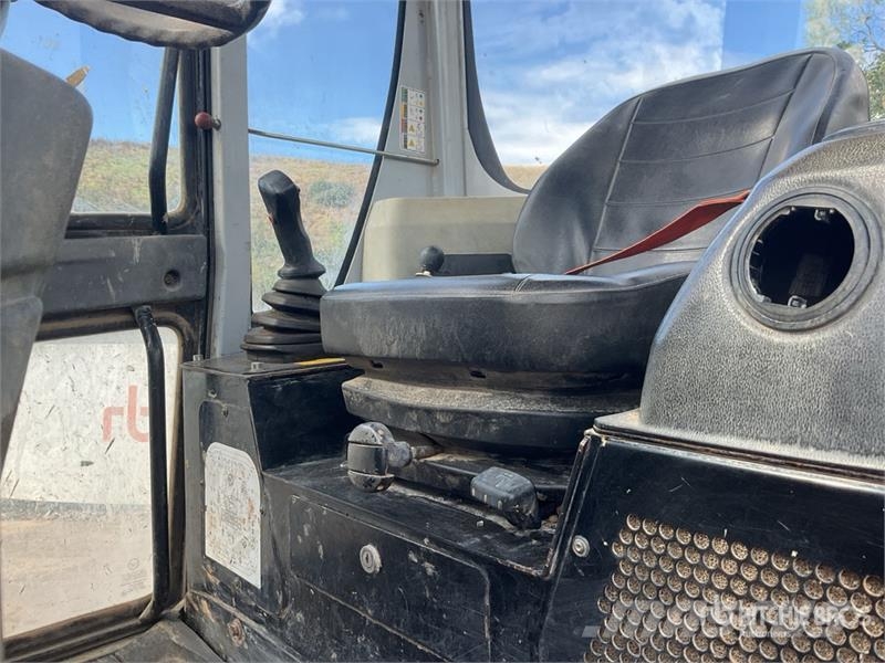 Wacker Neuson DW60 6 ton 4x4 Swivel Dumper عربات نقل قلابة للمواقع