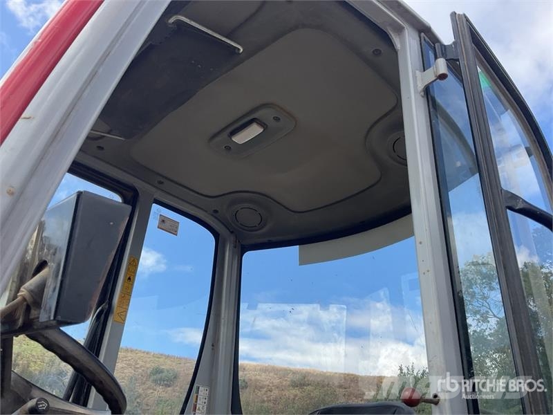 Wacker Neuson DW60 6 ton 4x4 Swivel Dumper عربات نقل قلابة للمواقع