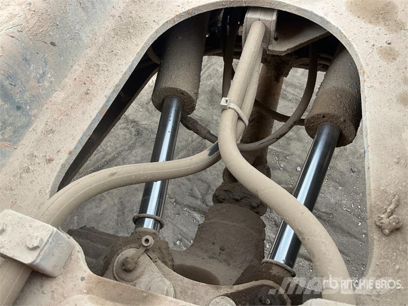 Wacker Neuson DW60 6 ton 4x4 Swivel Dumper عربات نقل قلابة للمواقع