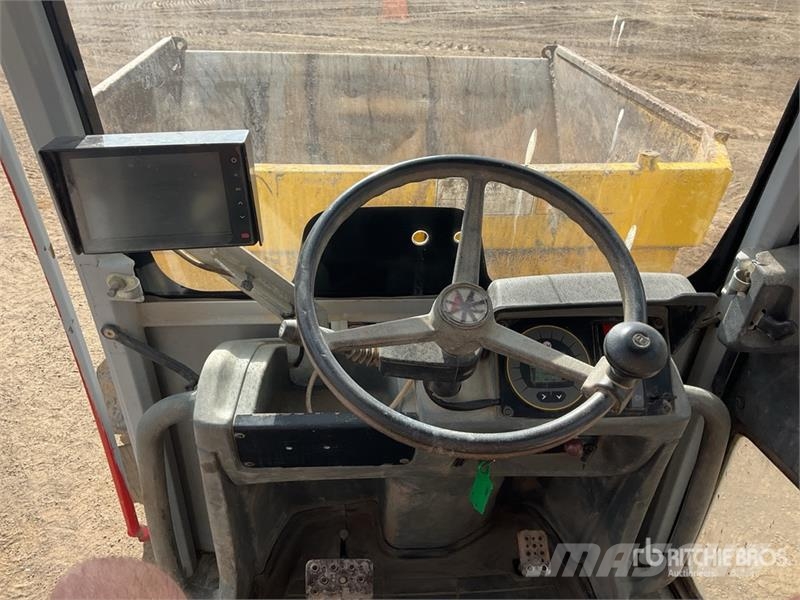 Wacker Neuson DW60 6 ton 4x4 Swivel Dumper عربات نقل قلابة للمواقع