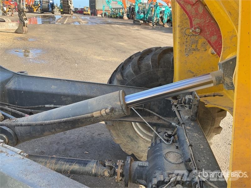Wacker Neuson DW90-2 9 ton 4x4 Dumper عربات نقل قلابة للمواقع