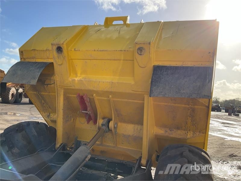 Wacker Neuson DW90-2 9 ton 4x4 Dumper عربات نقل قلابة للمواقع