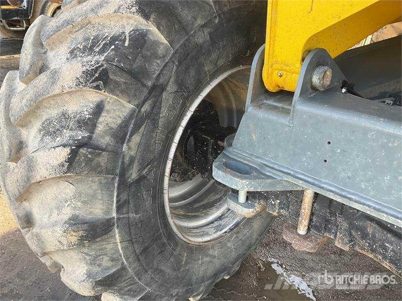 Wacker Neuson DW90-2 9 ton 4x4 Dumper عربات نقل قلابة للمواقع