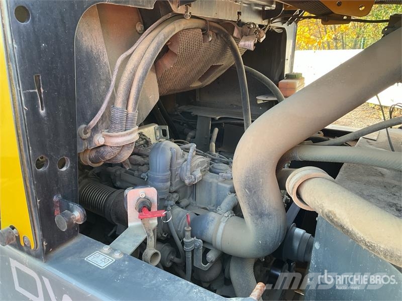 Wacker Neuson DW90-2 9 ton 4x4 Dumper عربات نقل قلابة للمواقع