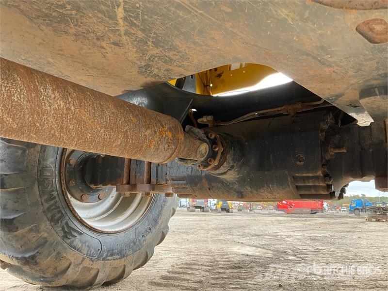Wacker Neuson DW90 9 ton 4x4 Dumper عربات نقل قلابة للمواقع