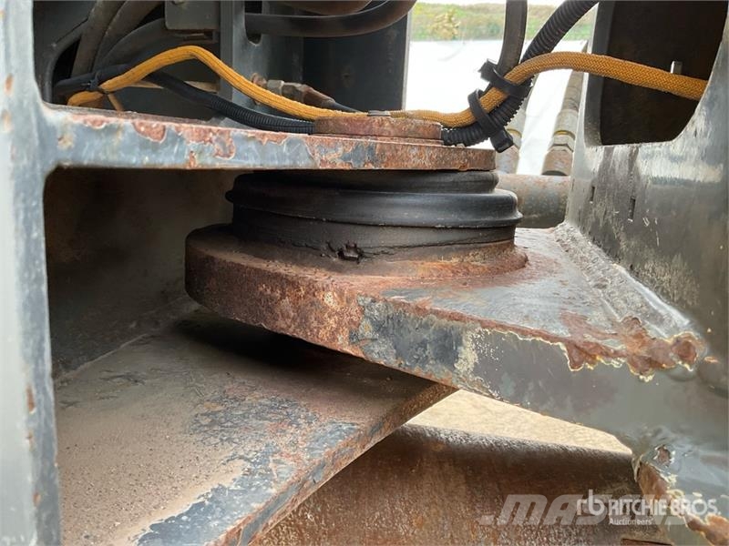 Wacker Neuson DW90 9 ton 4x4 Dumper عربات نقل قلابة للمواقع