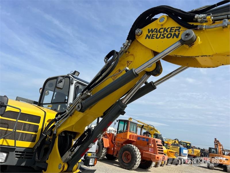 Wacker Neuson EW100 Wheel Excavator Lastik tekerli ekskavatörler
