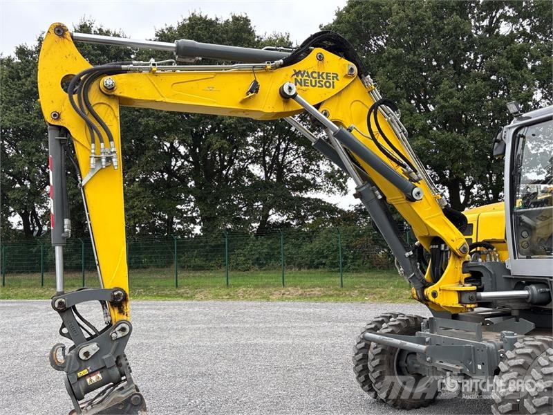 Wacker Neuson EW100 Wheel Excavator Bageri na kotačima