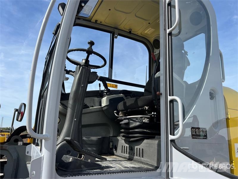 Wacker Neuson EW100 Wheel Excavator Lastik tekerli ekskavatörler