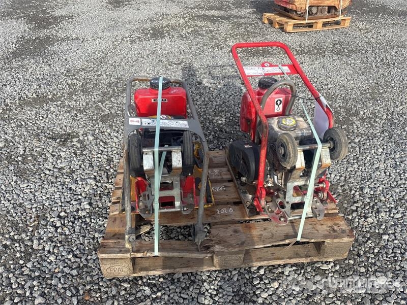 Wacker Neuson of (2) Wacker Neuson Vibratory Plate Compactor Placas compactadoras