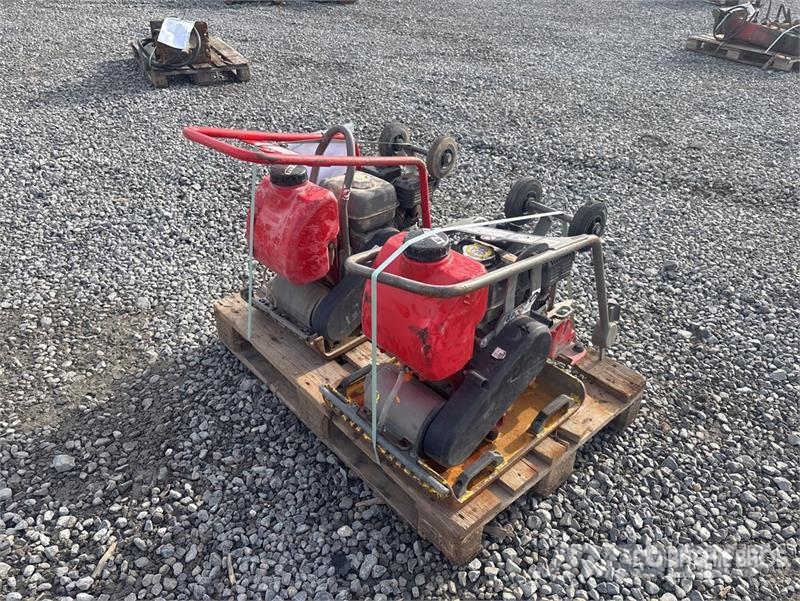 Wacker Neuson of (2) Wacker Neuson Vibratory Plate Compactor Placas compactadoras