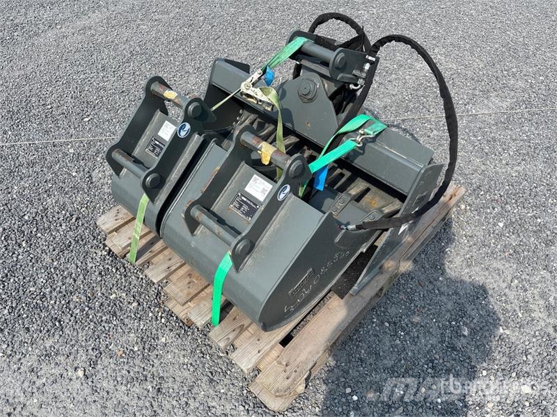 Wacker Neuson of (3) Wacker Neuson Excavator Buckets & (1) Lehnh مكونات أخرى
