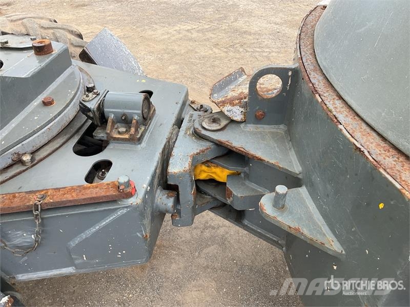 Wacker Neuson S 2 ton 4x4 Swivel Dumper Dumpers de obras