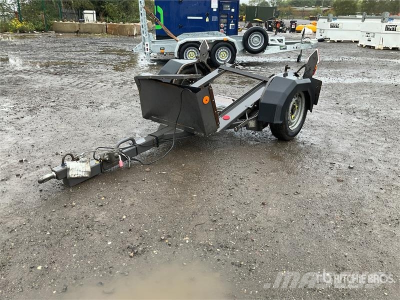  Walk Behind Roller Equipment Trailer مقطورات مركبات نقل