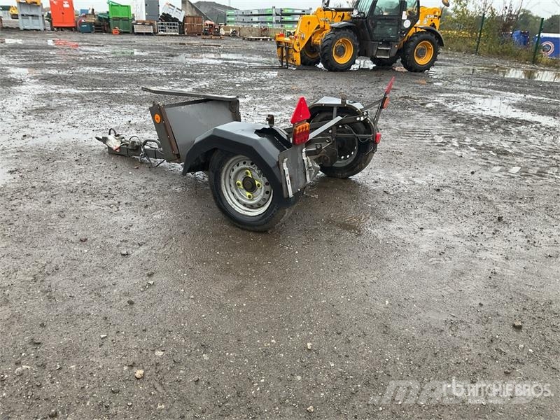  Walk Behind Roller Equipment Trailer مقطورات مركبات نقل