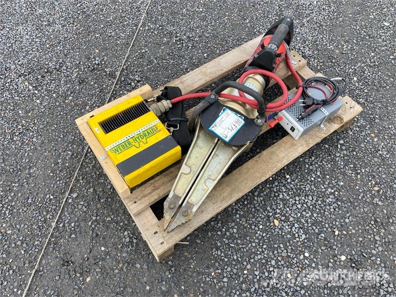 Weber Battery Spreader معدات البناء - غير ذلك