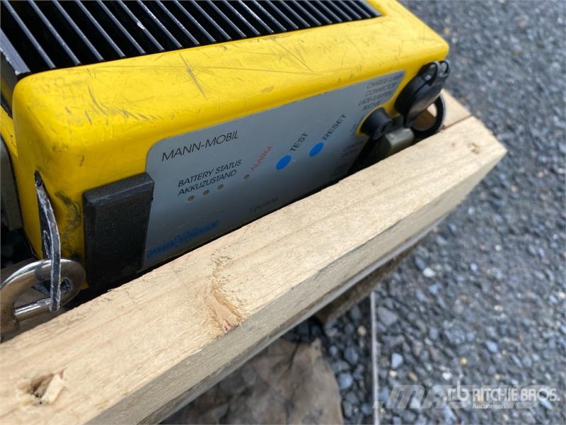Weber Battery Spreader معدات البناء - غير ذلك