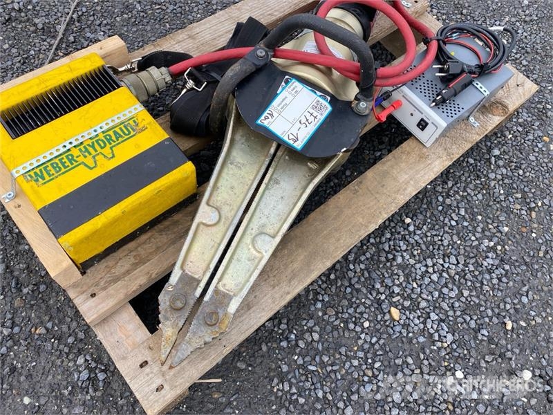 Weber Battery Spreader معدات البناء - غير ذلك