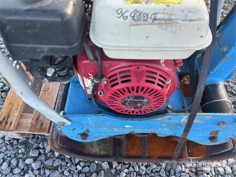 Weber CF3HD Vibratory Plate Compactor (Inoperable) 夯實機(夯土機)