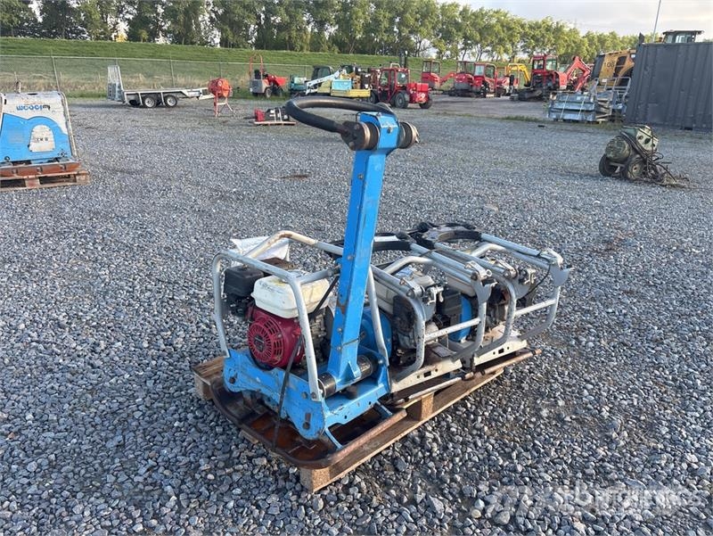 Weber CF3HD Vibratory Plate Compactor (Inoperable) 夯實機(夯土機)