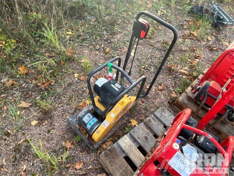 Weber CR1 Vibratory Plate Compactor دكاكات أفقية
