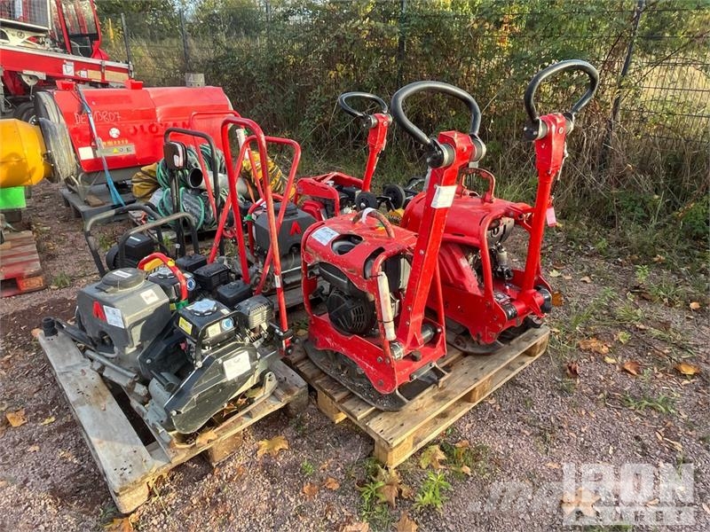 Weber CR1 Vibratory Plate Compactor دكاكات أفقية