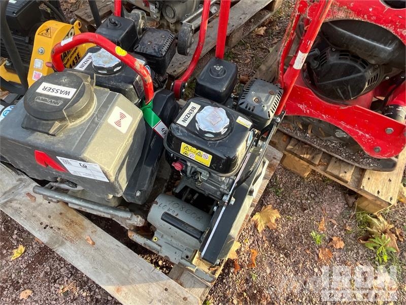 Weber CR1 Vibratory Plate Compactor دكاكات أفقية