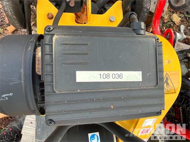 Weber CR1 Vibratory Plate Compactor دكاكات أفقية
