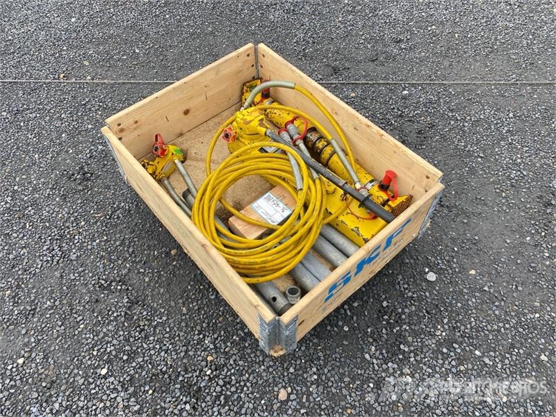 Weber Hydraulic Lifting Set 15t معدات البناء - غير ذلك
