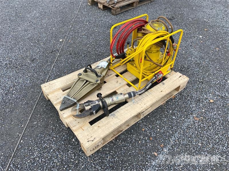 Weber Hydraulic Power Pack with Cutter & Spreader معدات البناء - غير ذلك