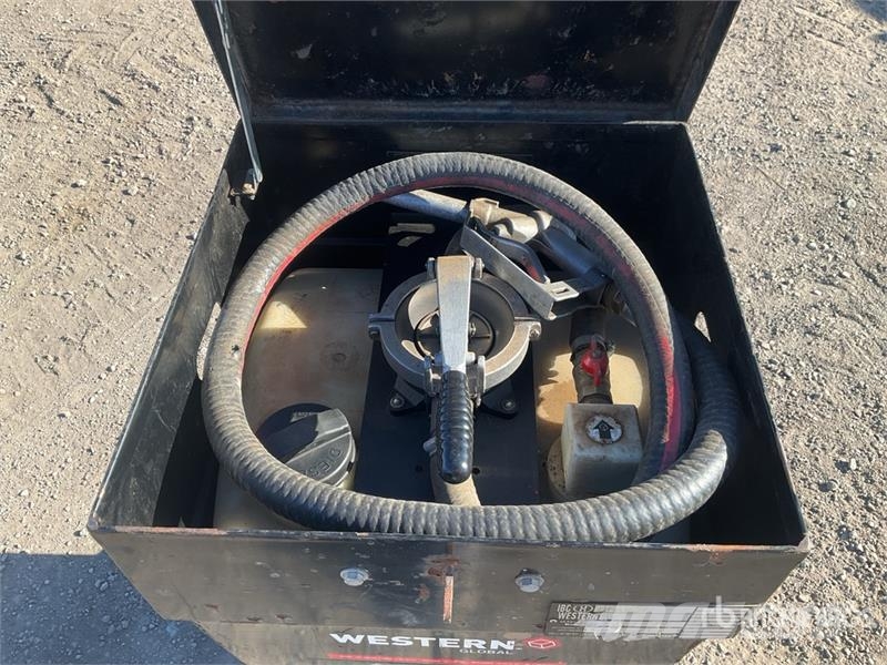 Western ECW105 105 L Portable Steel Diesel Fuel Tank Fuel and additive tanks