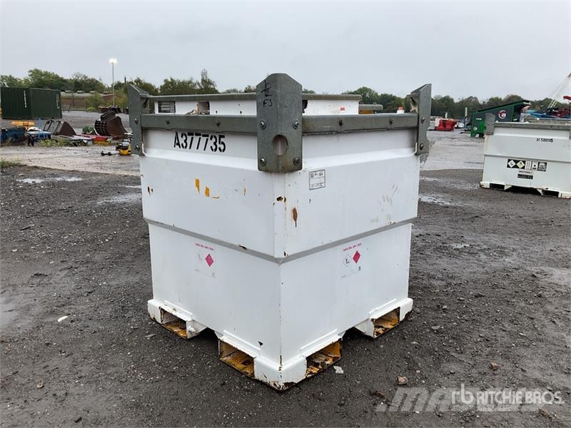 Western Trans Cube Drivstoff og additiv tanker