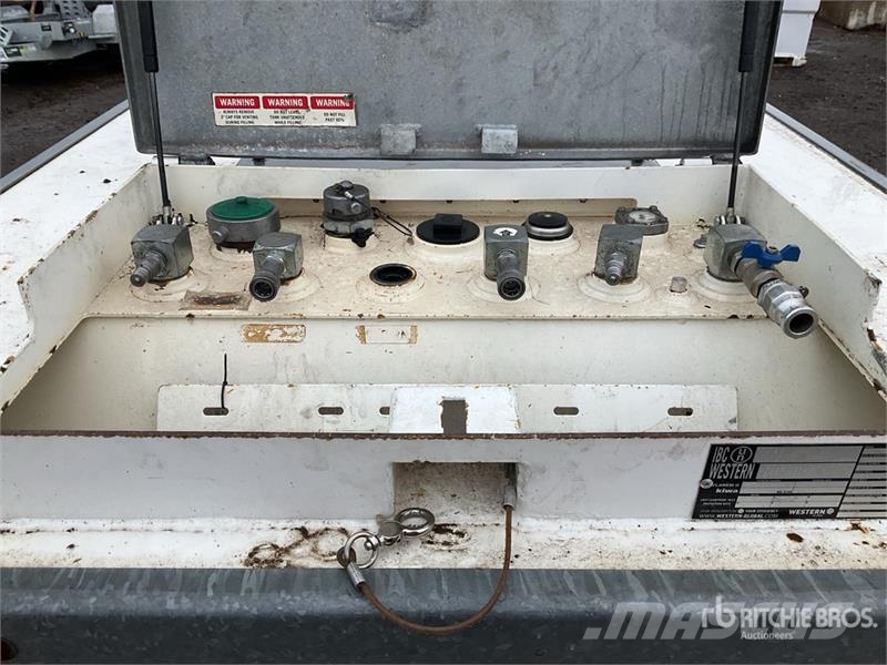 Western Trans Cube Drivstoff og additiv tanker