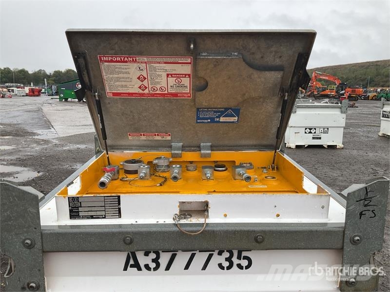 Western Trans Cube Drivstoff og additiv tanker