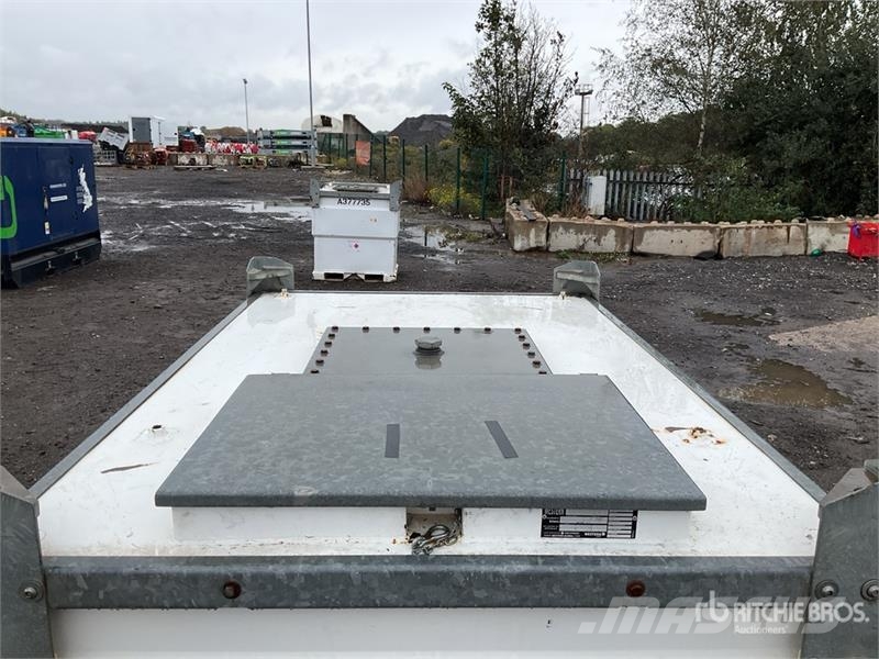 Western Trans Cube Drivstoff og additiv tanker