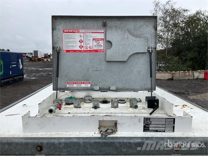 Western Trans Cube Drivstoff og additiv tanker