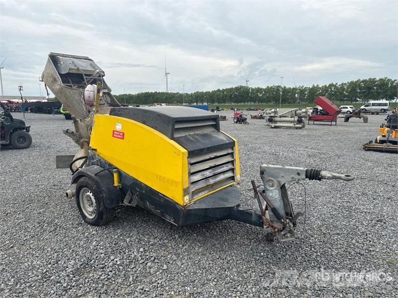 Wilcowa Estrich Boy DC260/55 Dimension 5067mm x 15 Kamionske črpalke za beton