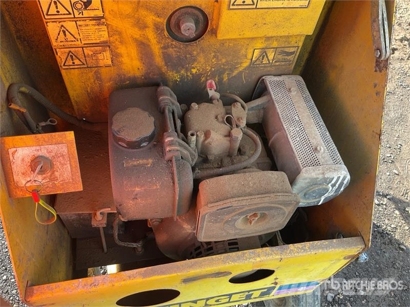 Winget WG100 Portable Concrete Mixer Бетонозмішувачі