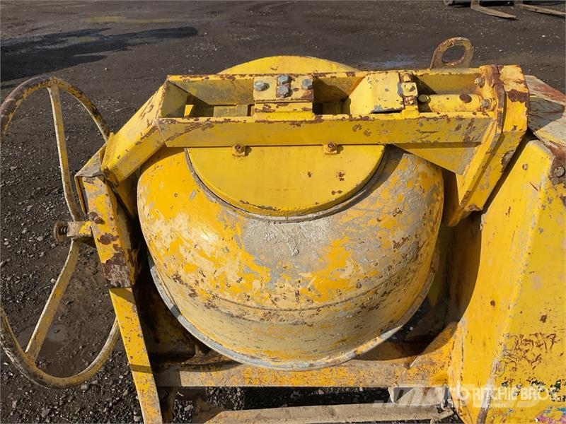 Winget WG100 Portable Concrete Mixer Бетонозмішувачі