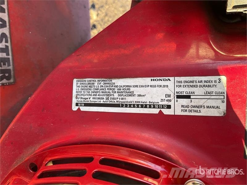  Wood Chipper Broyeur de végétaux