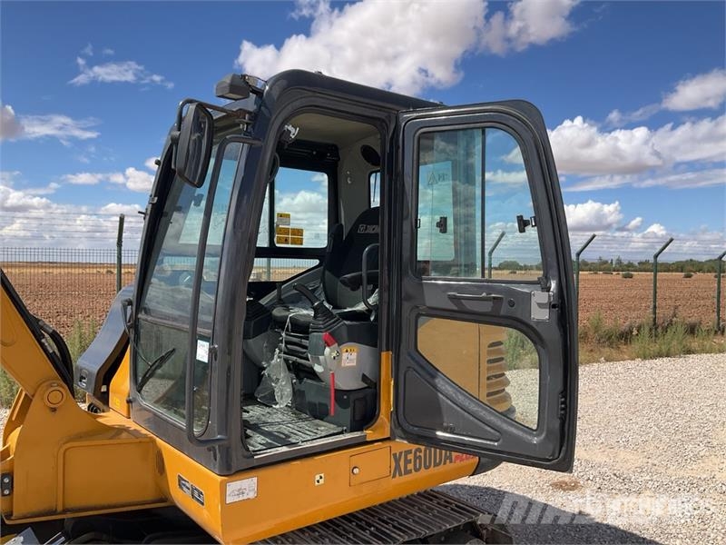 XCMG XE60DA Mini Excavator Мини екскаватори < 7 т