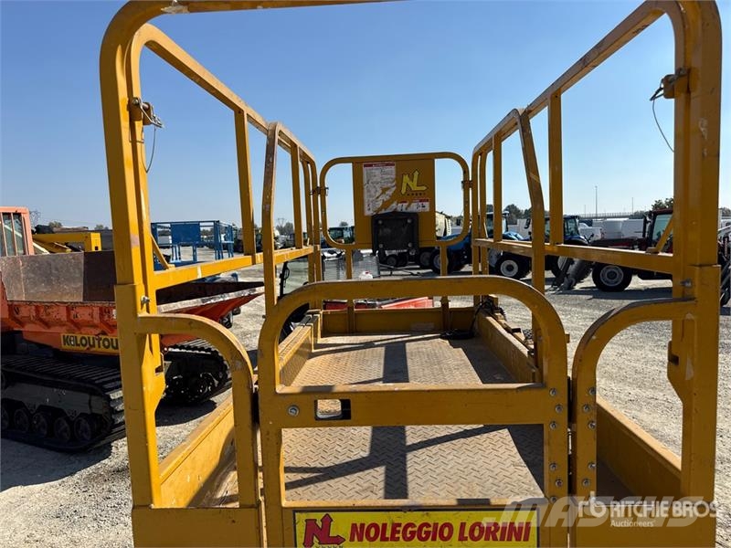 XCMG XG1412AC Electric Scissor Lift Škarjaste dvižne ploščadi