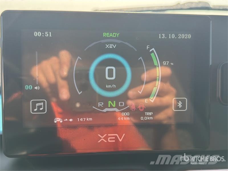 XEV Yoyo Electric 2-Seater Mini-Car Automobile Carros