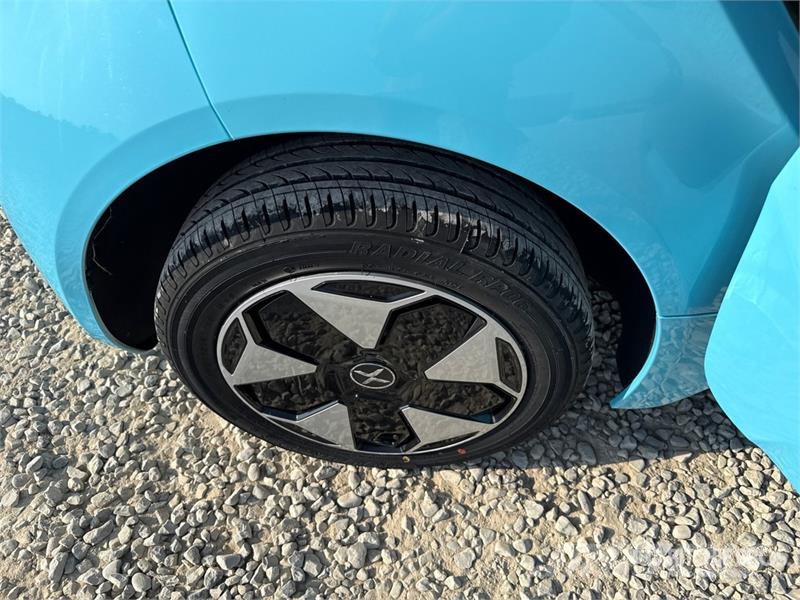 XEV Yoyo Electric 2-Seater Mini-Car Automobile Carros