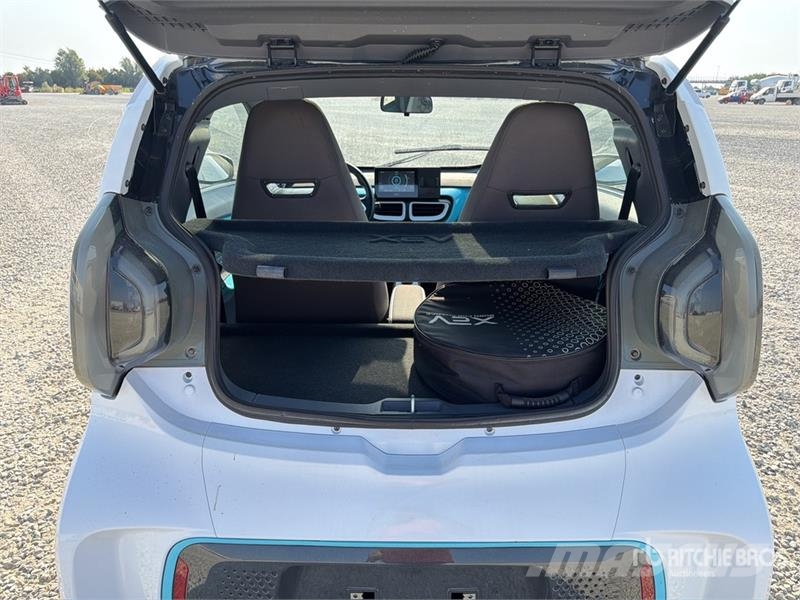XEV Yoyo Electric 2-Seater Mini-Car Automobile Carros