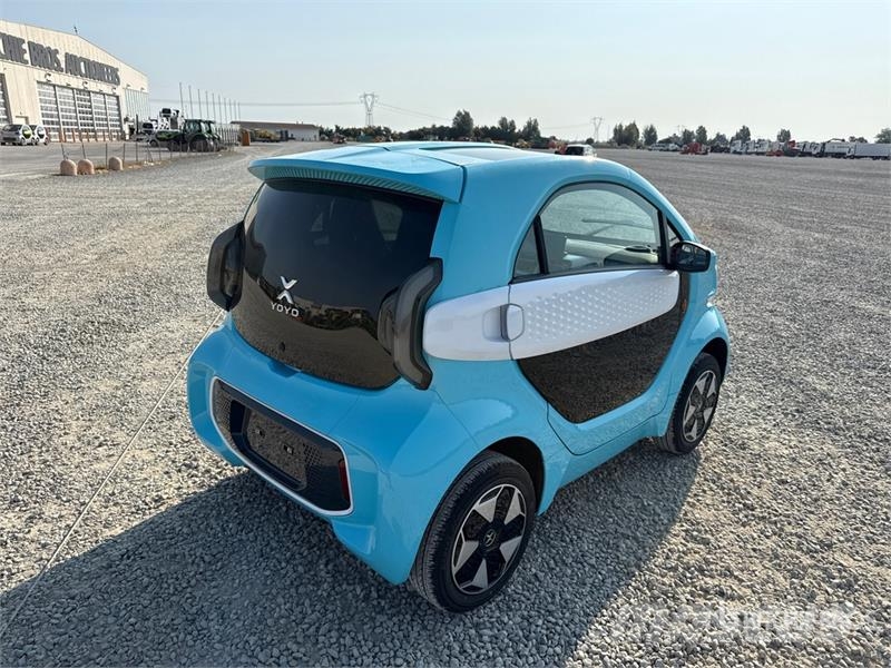 XEV Yoyo Electric 2-Seater Mini-Car Automobile Carros
