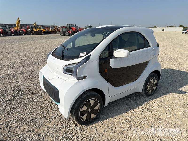 XEV Yoyo Electric 2-Seater Mini-Car Automobile Carros